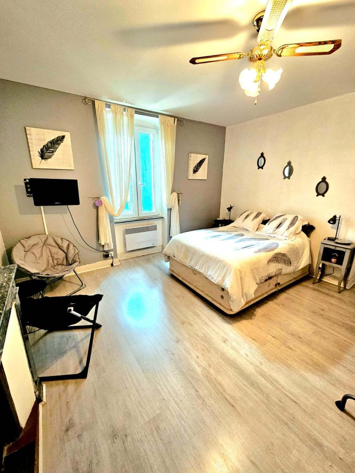 La Médéenne Alairac Habitación foto